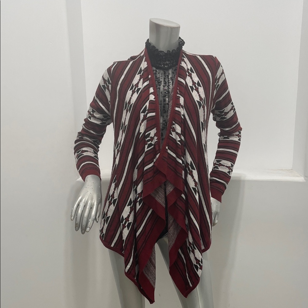 Cotton Emporium Women's Red Patterned Sweater Cardigan Size M
